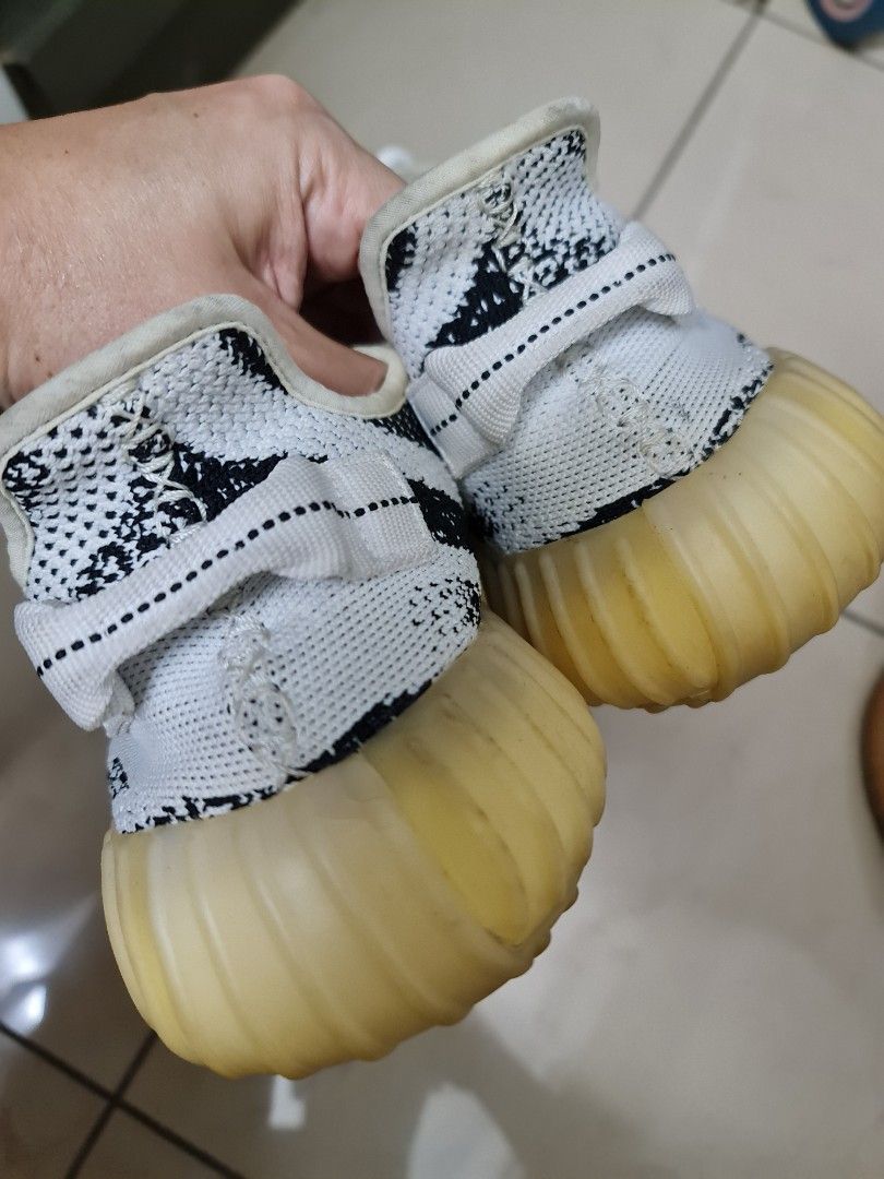 Yeezy zebra clearance heel