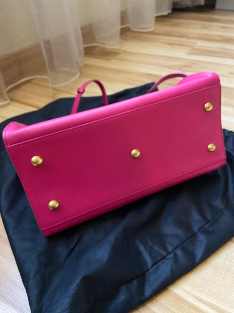 Ysl hot sale bag pavilion