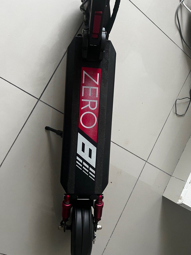 Zero 8 EScooter 36V model, Sports Equipment, Sports & Games, Skates, Rollerblades & Scooters on