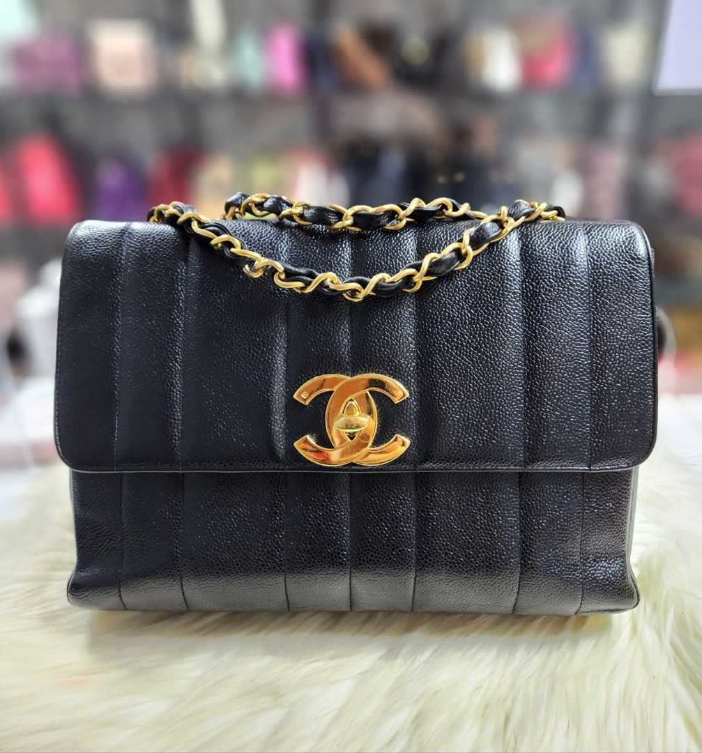 Chanel vintage 2025 vertical jumbo
