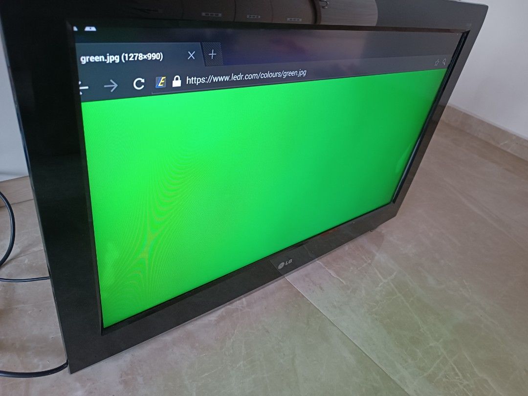 32 inch Non Smart LG TV, TV & Home Appliances, TV & Entertainment, TV