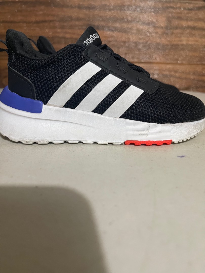 Adidas shoes 2025 qt racer 600