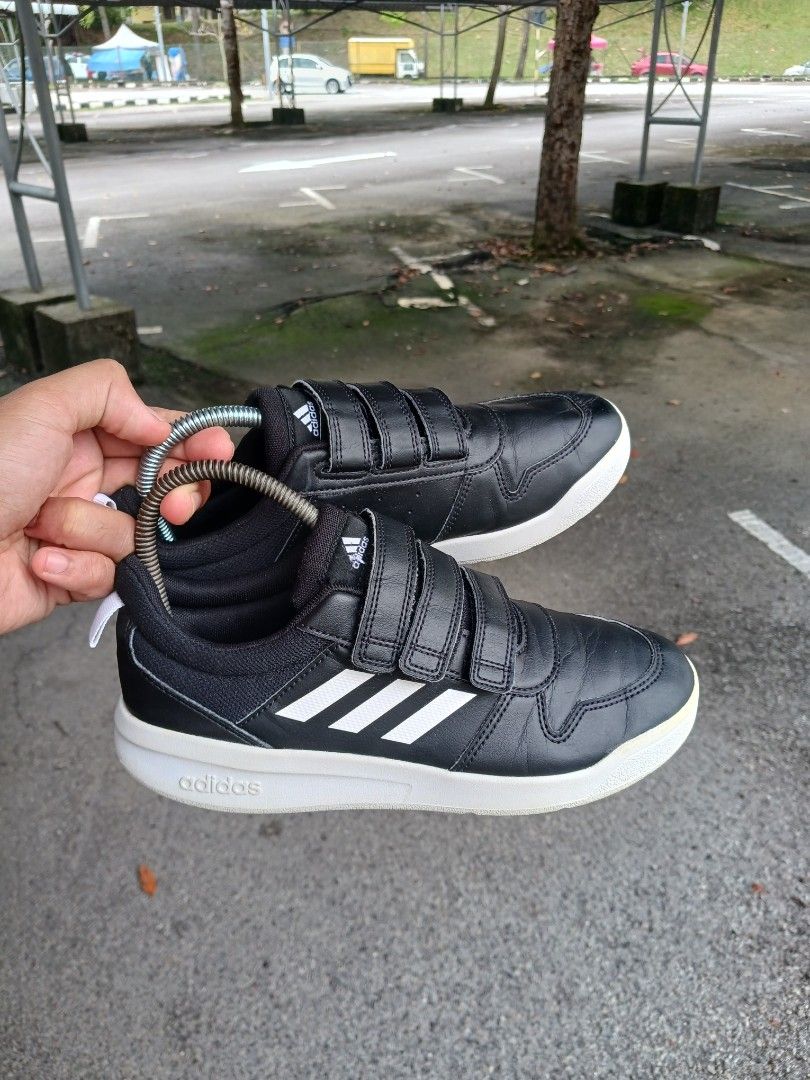 ADIDAS SNEAKERS UK 4.5 B21 Women s Fashion Footwear