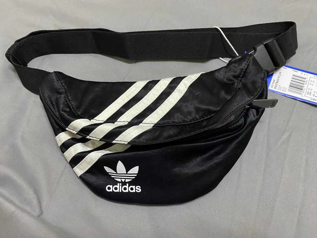 Adidas sales mini pouch