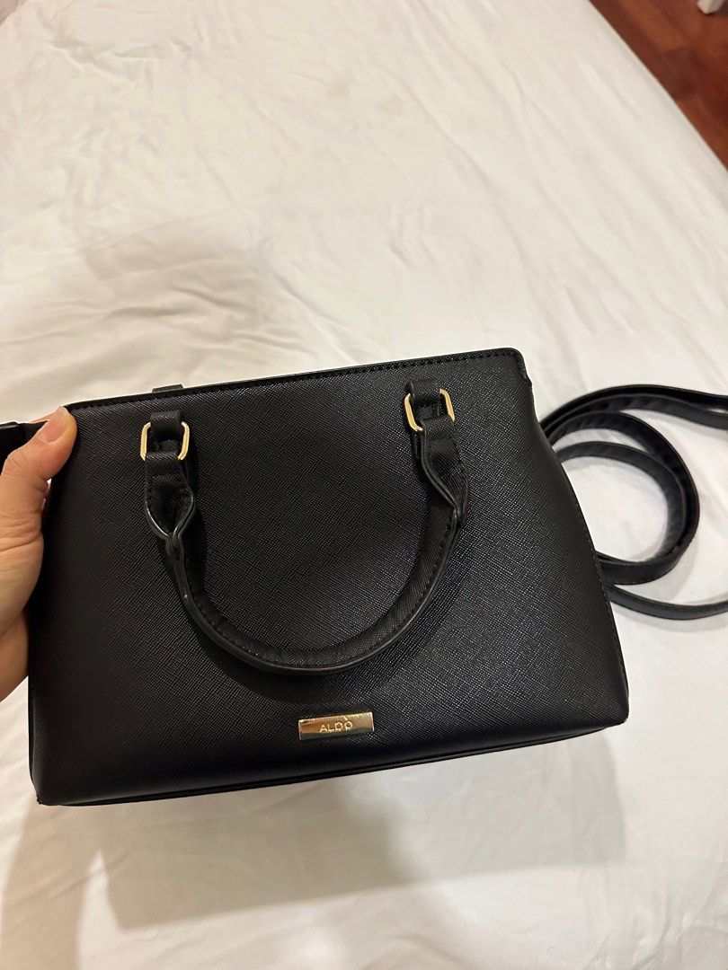 Aldo black 2025 leather purse