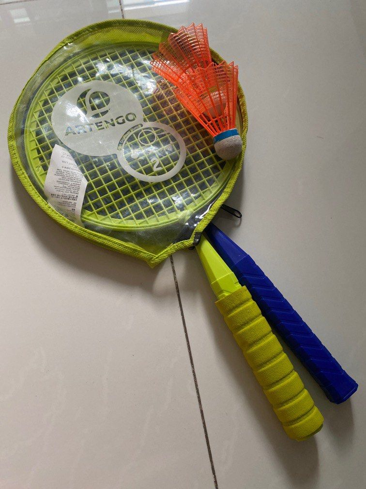 Artengo badminton store shuttles