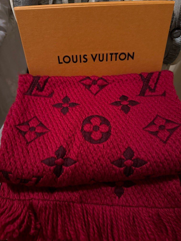Red louis vuitton scarf online
