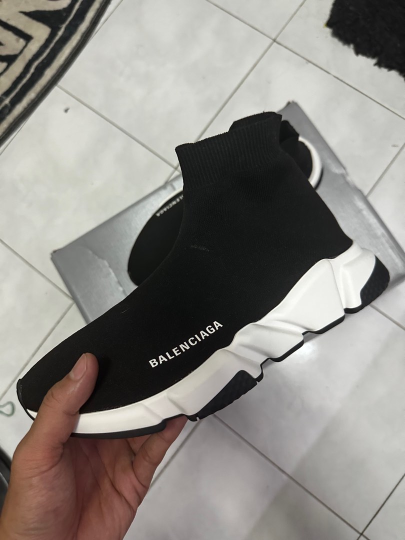 Balenciaga speed on sale black and white