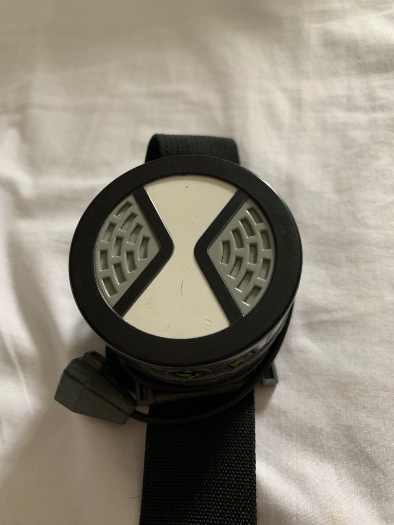 Ben 10 voice changer, Hobbies & Toys, Toys & Games on Carousell