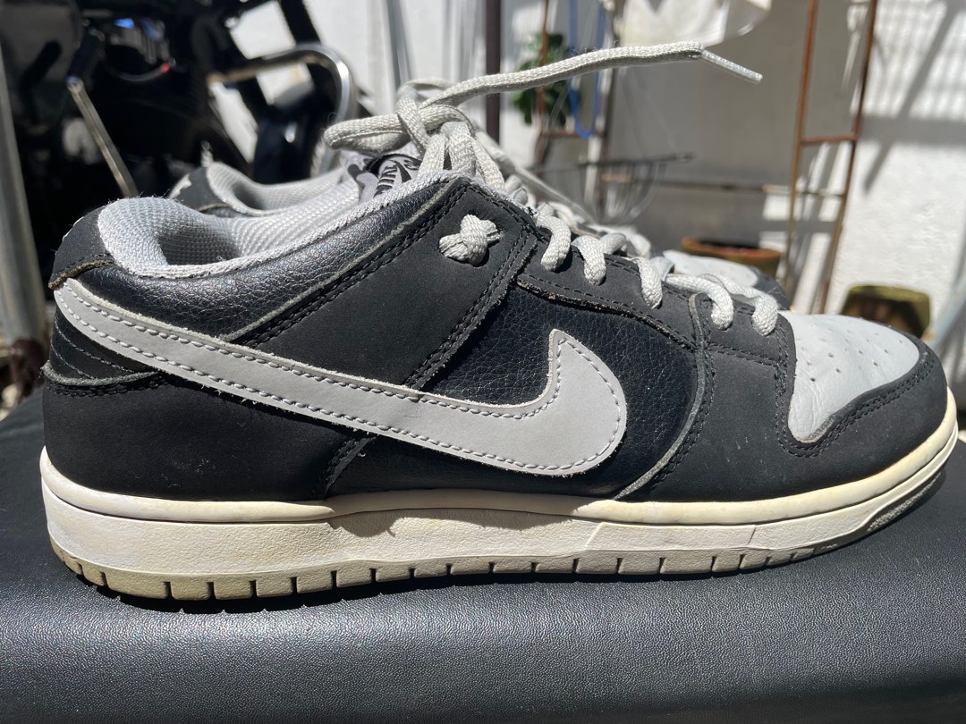 Black and gray Nike SB, Men's Fashion, Footwear, Sneakers on Carousell