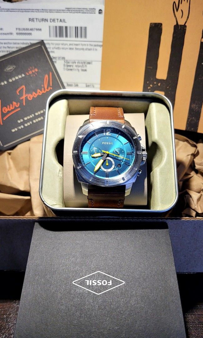 BNWT Fossil Privateer Chronograph Watch, Luxury, Watches on Carousell