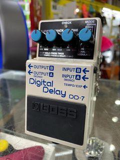 Boss DD-7 Digital Delay Guitar Effect Pedal (DD7 / DD 7)
