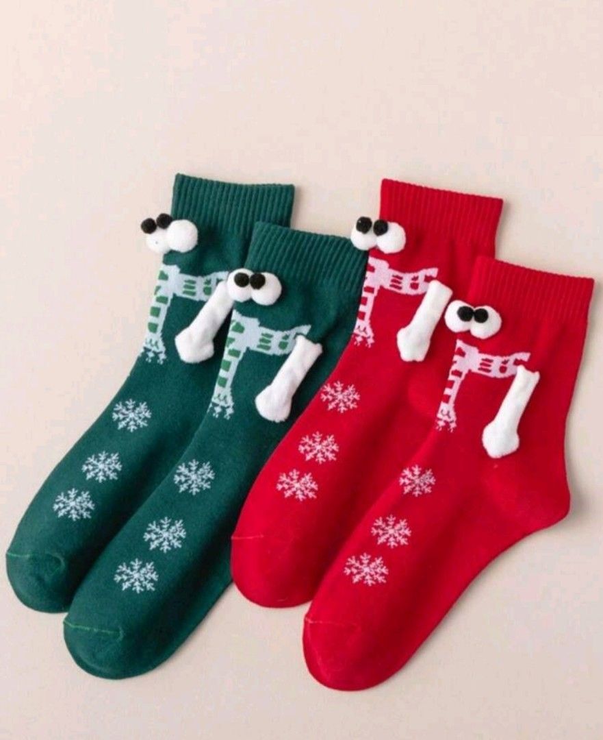 BRAND NEW 2 PAIRS UNISEX CHRISTMAS CUTE 3D EYES SNOWFLAKES