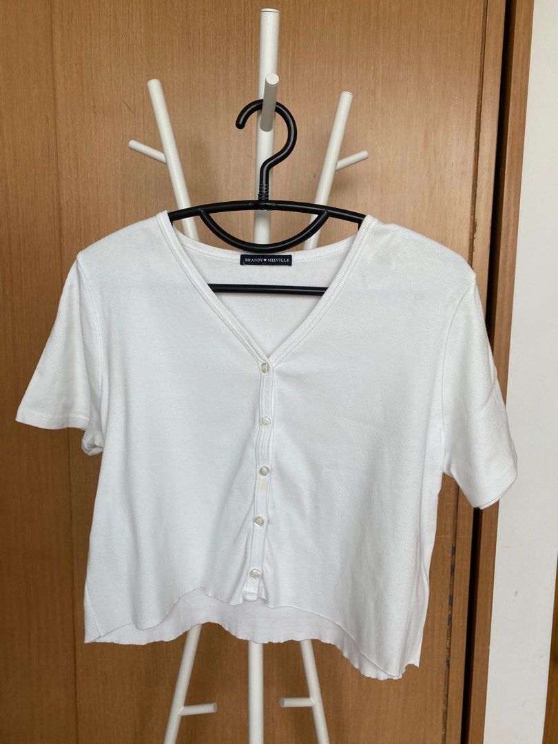 BRANDY MELVILLE WHITE BUTTON UP, Women's Fashion, Tops, Other Tops on  Carousell