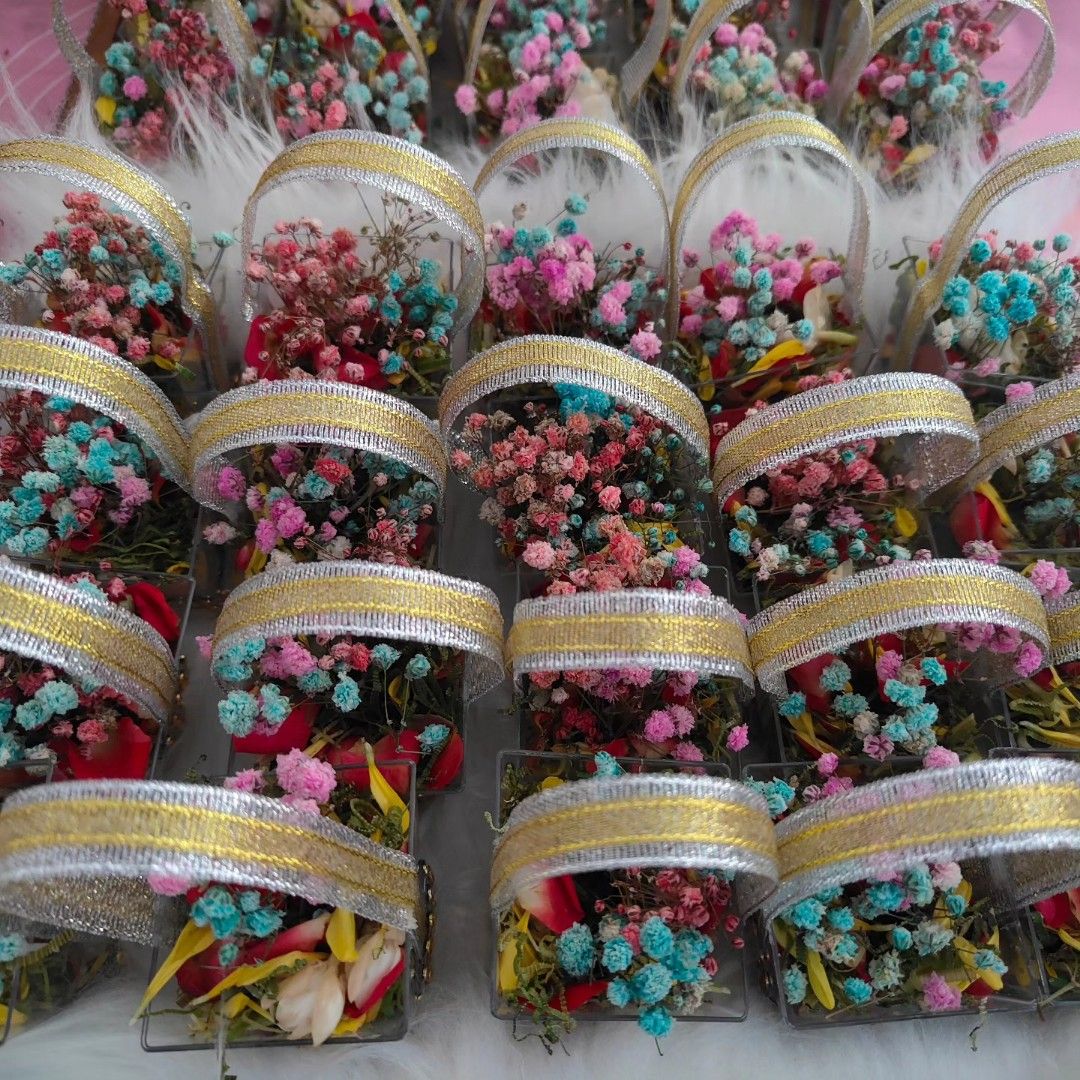 Bunga rampai holder, Hobbies & Toys, Stationery & Craft, Handmade Craft ...