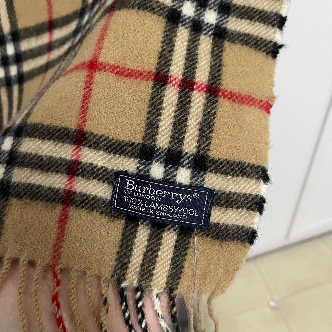 Burberry lambswool scarf