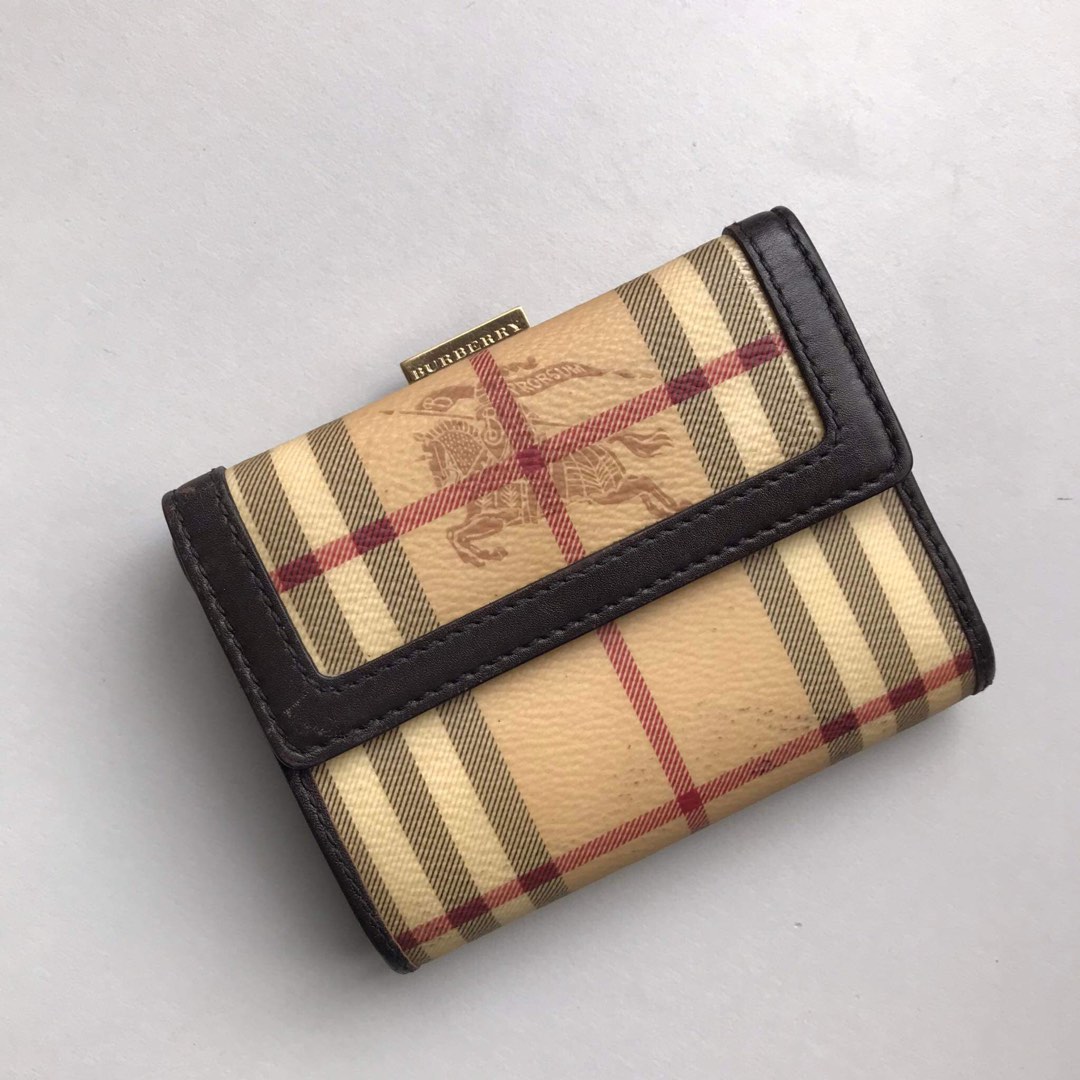 Burberry mini wallet 2025