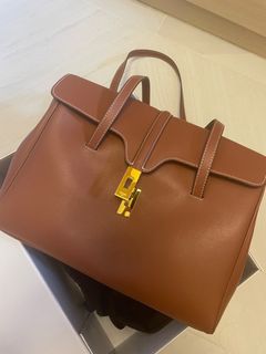 （分類：）位於 。 由 nanayeee 提交（商品編號 1264509954，圖片 1）。簡介： 。
