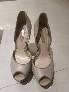 Charles & Keith Light Grey Heels Size 36