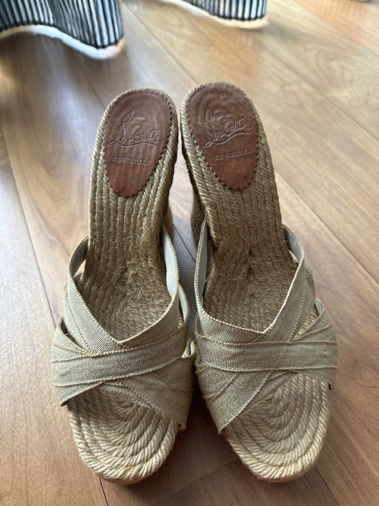 Christian louboutin hot sale wedges gold