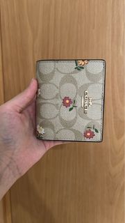 (Kategori: ) berada di . Dikirim oleh AAStoreJkt (ID iklan 1264603853, Gambar 1). Deskripsi: .