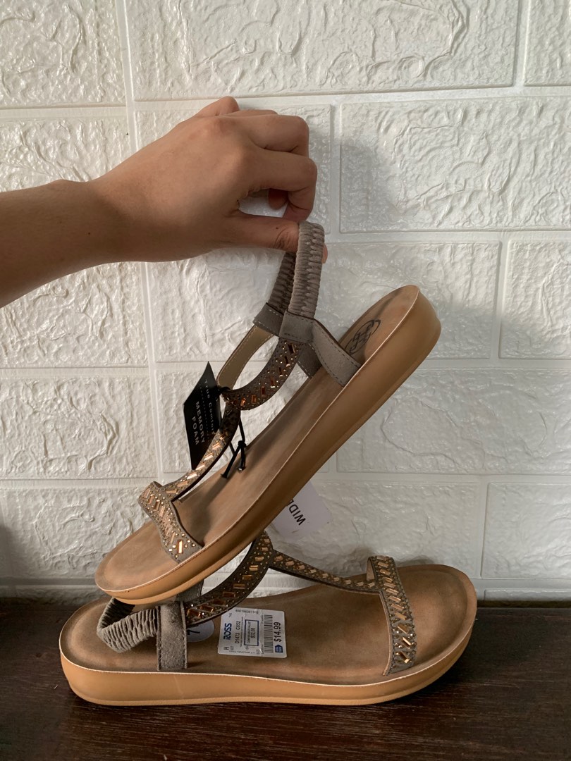 Daisy new arrivals fuentes sandals