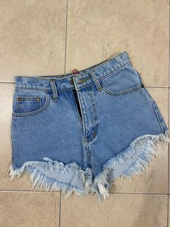(Category: ) located in . Submitted by sohe.________ (Listing ID 1264565591, Image 1). Description: .