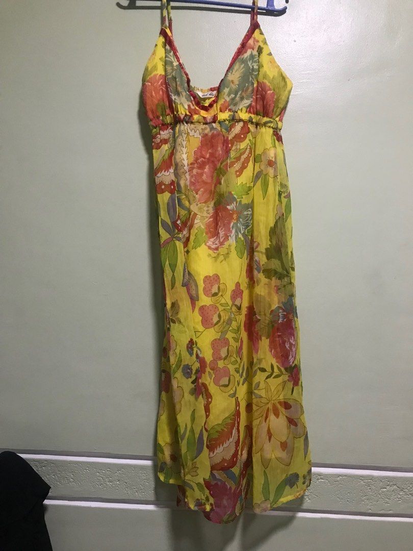 Derek Heart beach dress (Category: Dresses) located in Quezon City. Submitted by declutterwithsandy (Listing ID 1264542390, Image 1). Description: CHECK YOUR FREE ITEM HERE 👇🏾 https://carousell.app.link/gq4IkluIvEb.