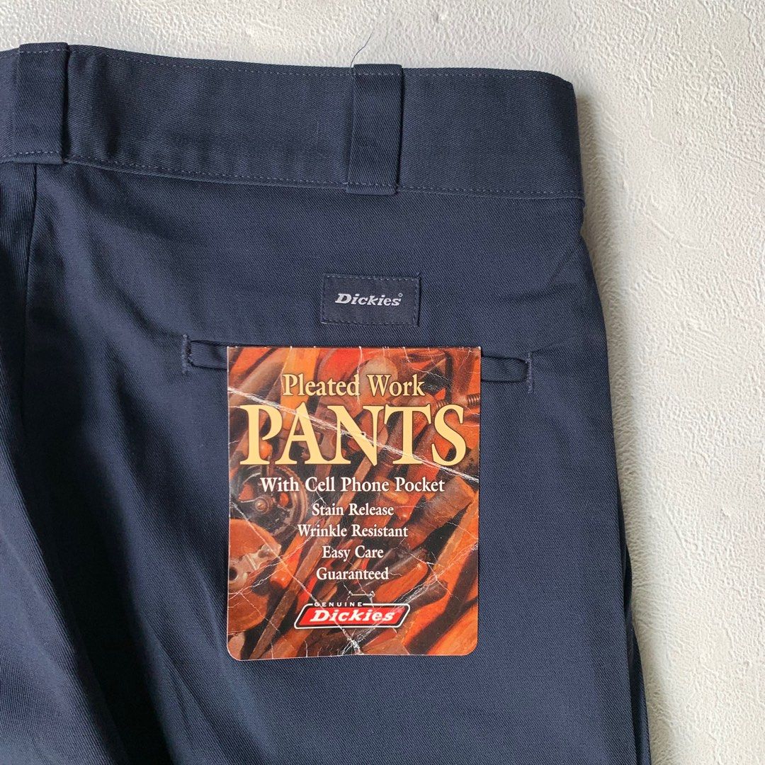 Dickies pleated work pants on sale with cell phone pocket