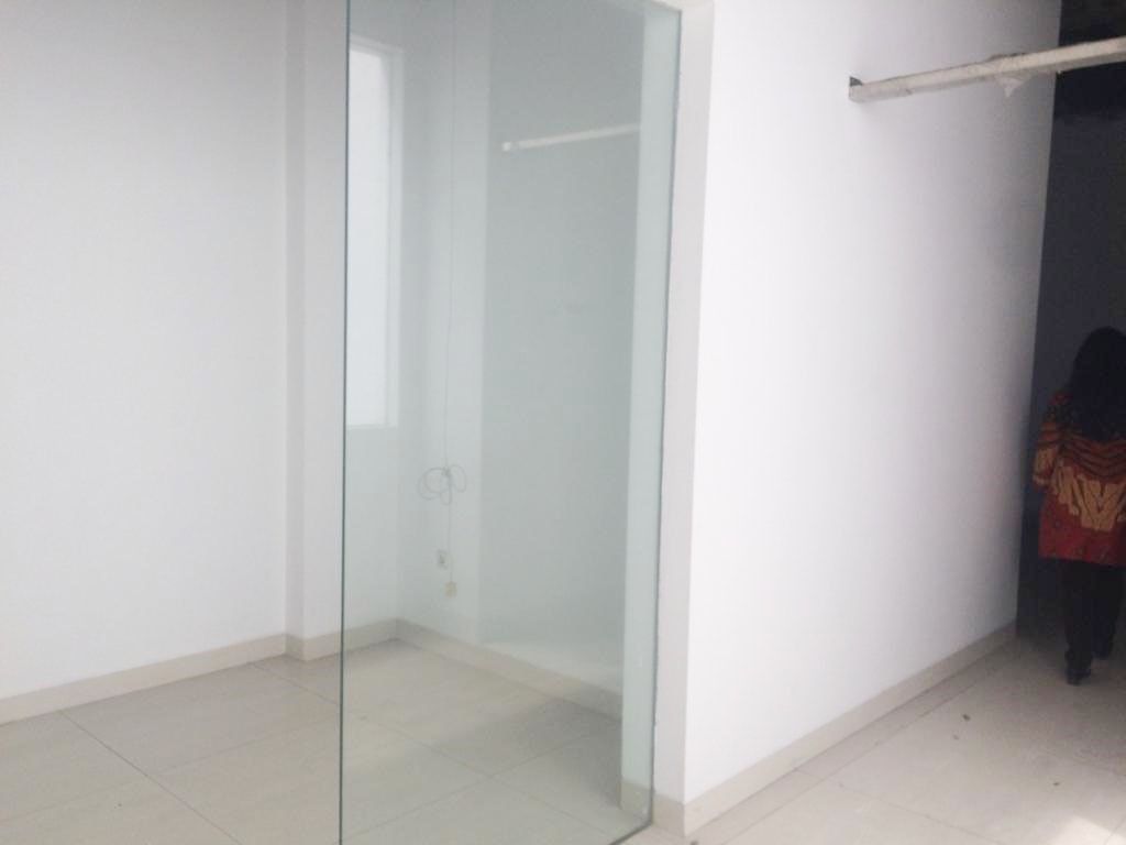dijual_rumah_mewah_4_lantai_di_1699408163_8f94bc5d_progressive