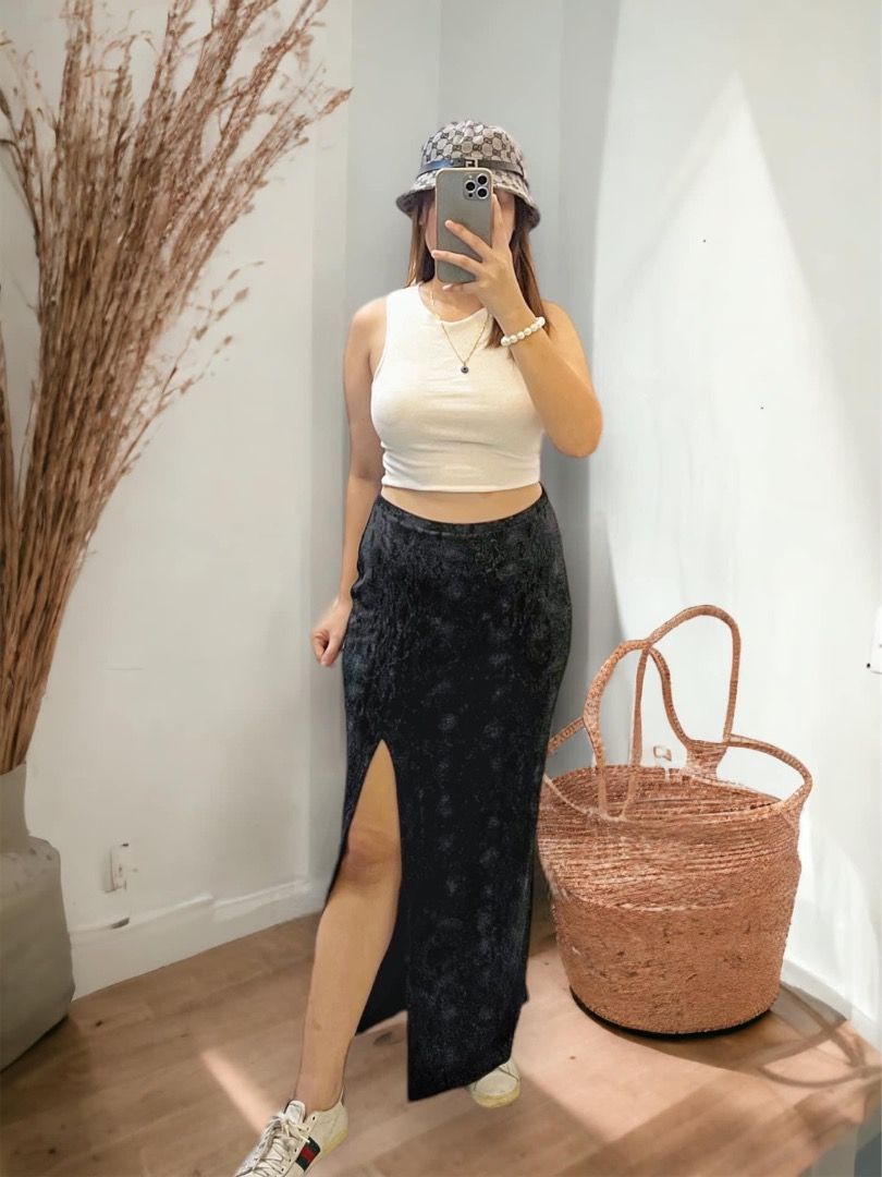 Express black velvet skirt top