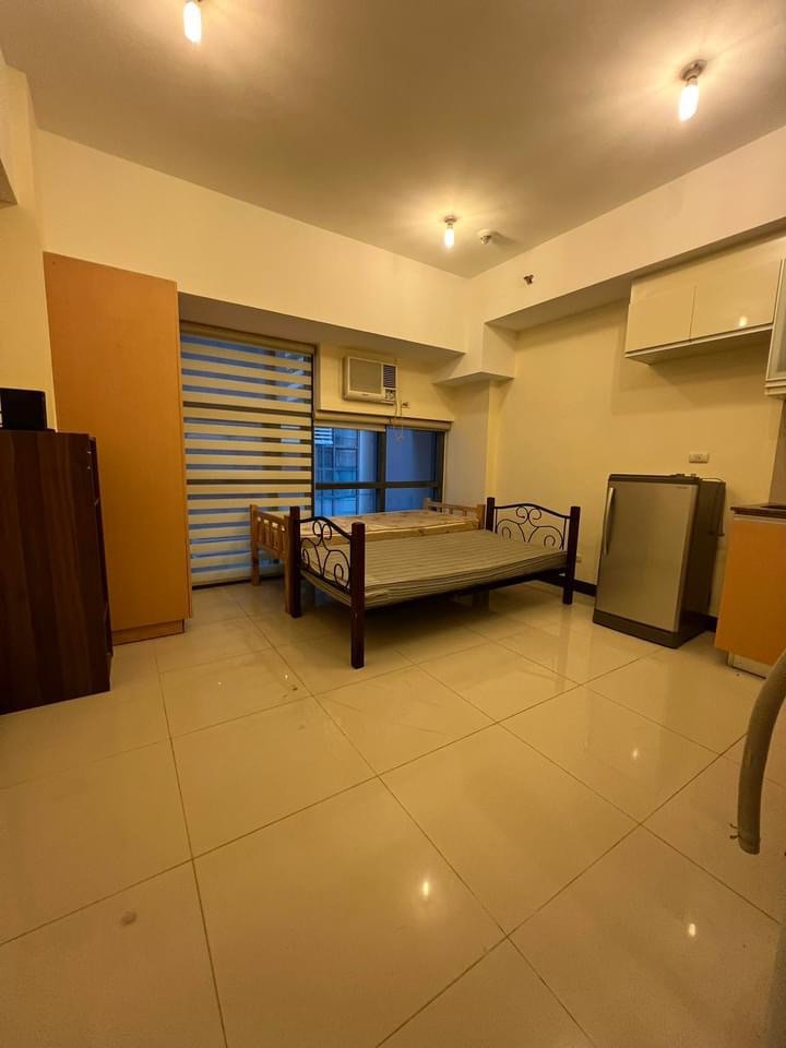 For rent furnished studio unit in viceroy mckinley, Property, Rentals