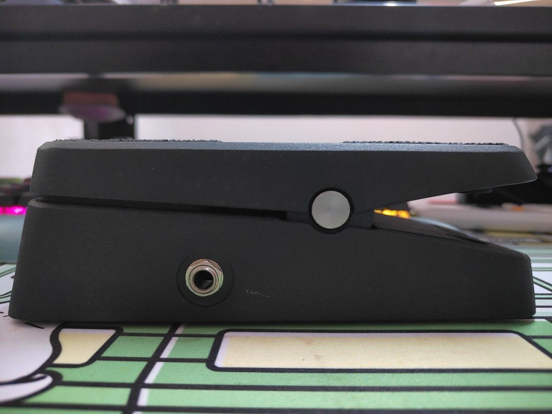 Fractal Audio EV2 Expression & Volume Pedal, Hobbies & Toys, Music