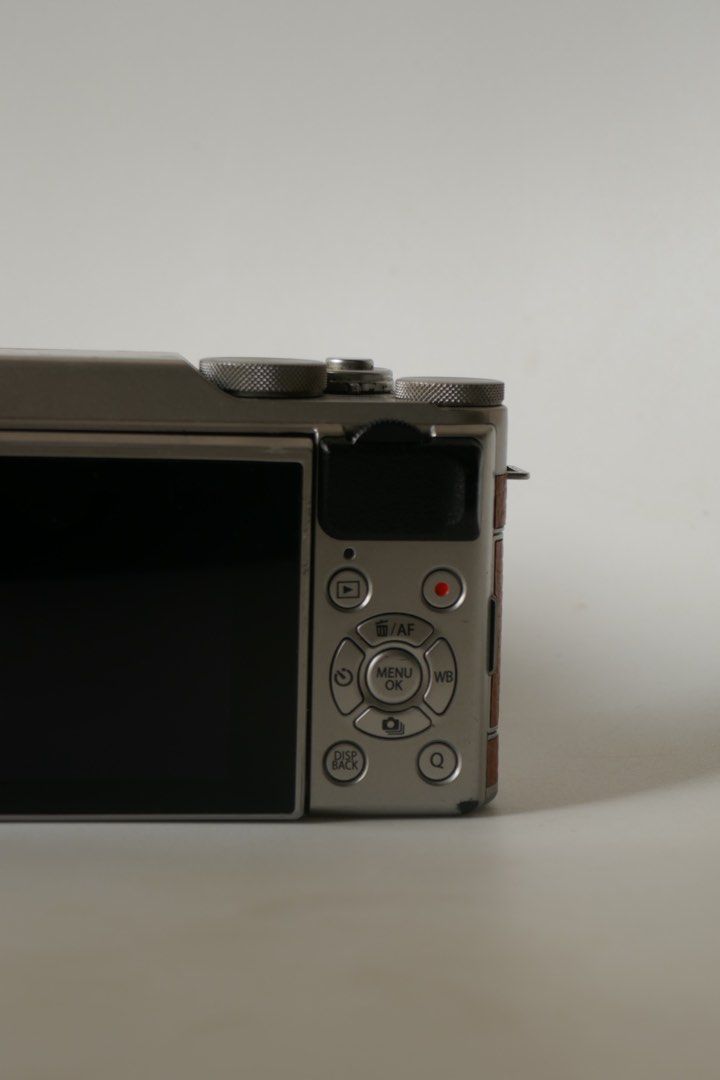 FUJIFILM X-A10 CAMERA, Photography, Cameras on Carousell