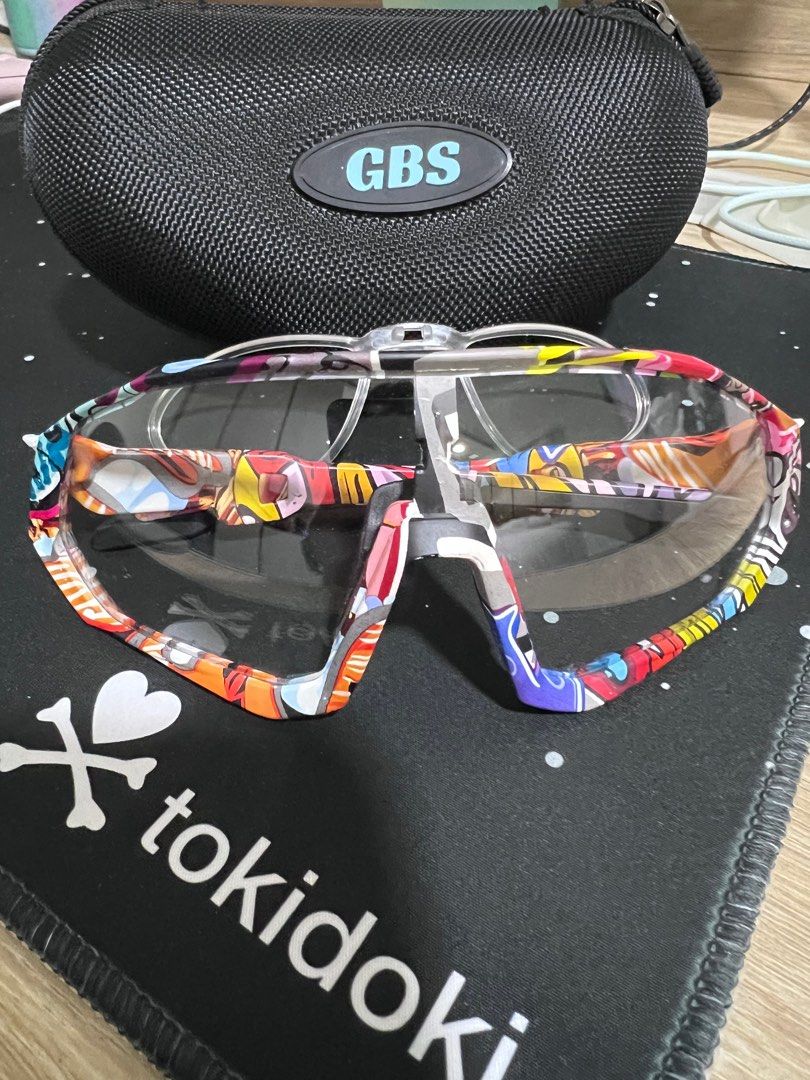 GBS Photochromic sunglasses, Sports Equipment, Other Sports