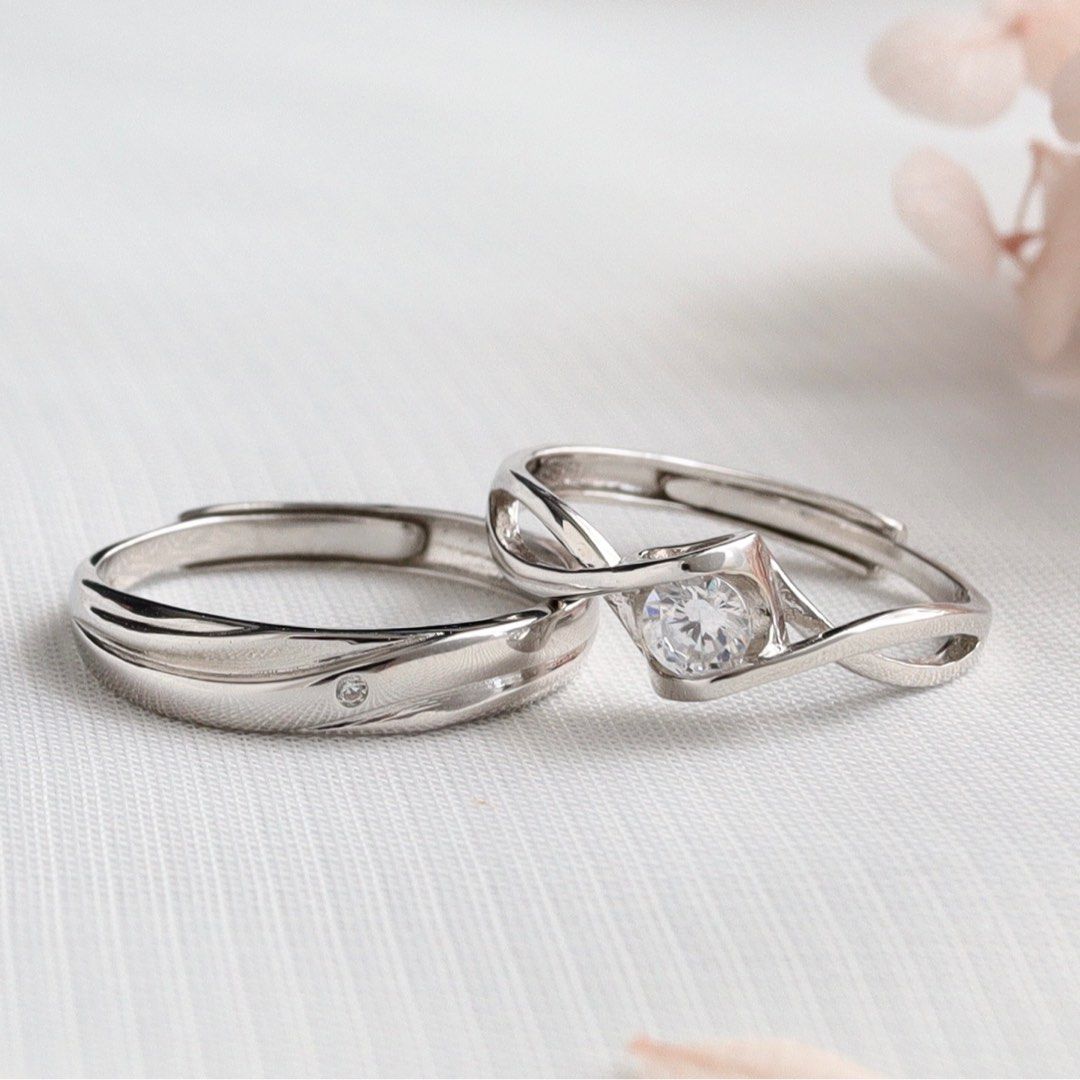 Adjustable wedding band outlet