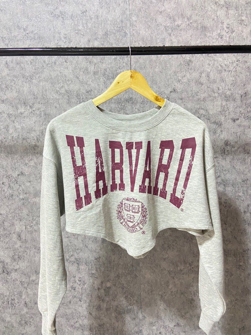 Harvard Croptop Sweater