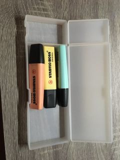 Highlighters pen holders