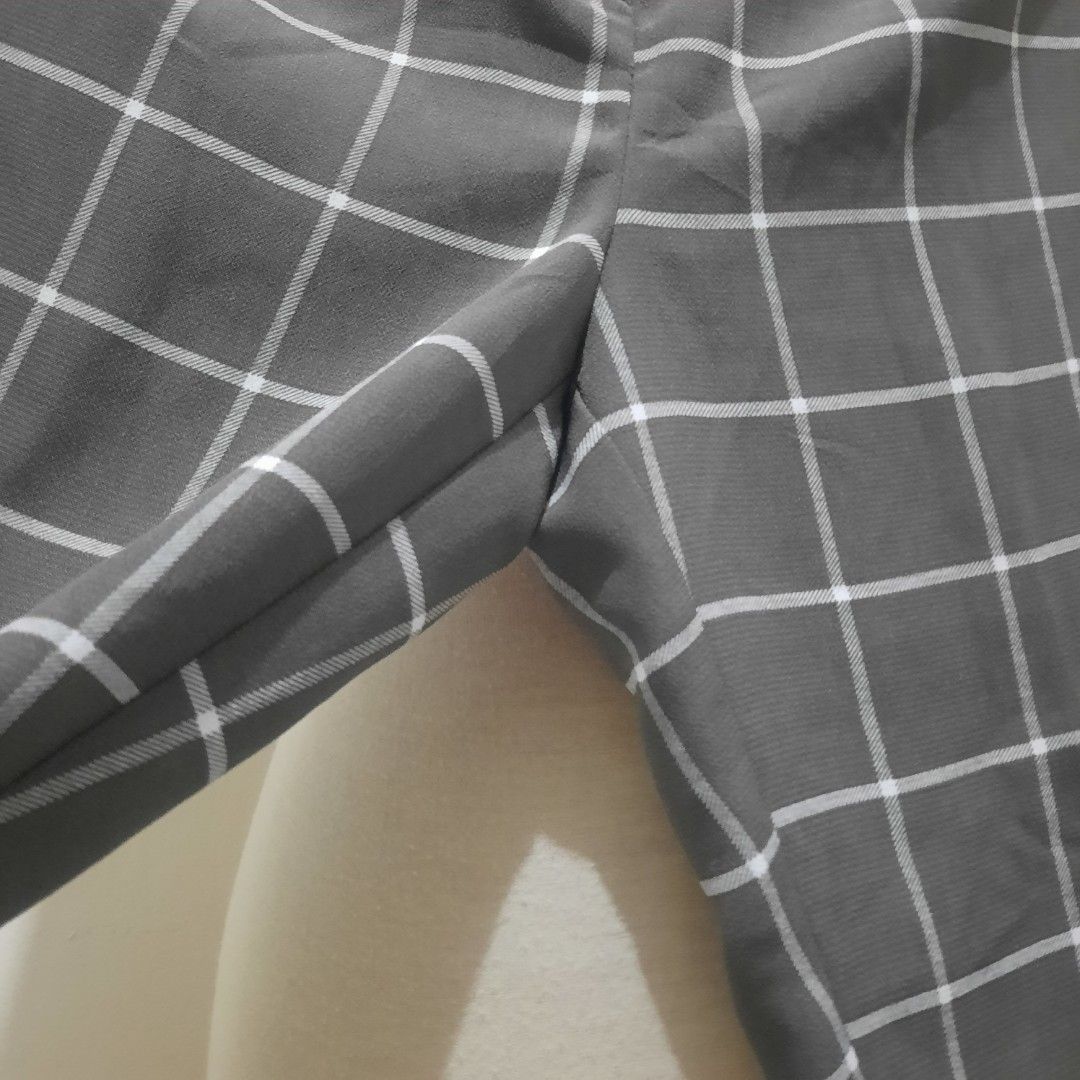 H M Grid Pants