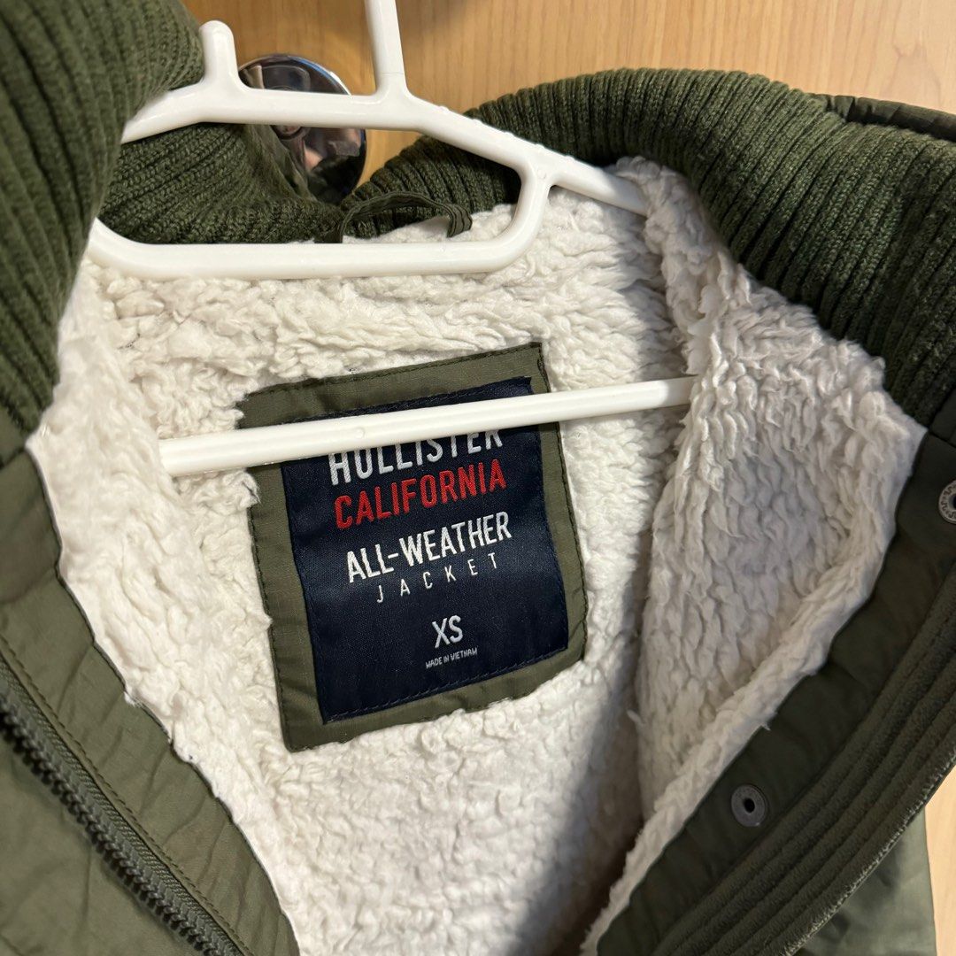 Hollister All Weather Jacket, 女裝, 外套及戶外衣服- Carousell