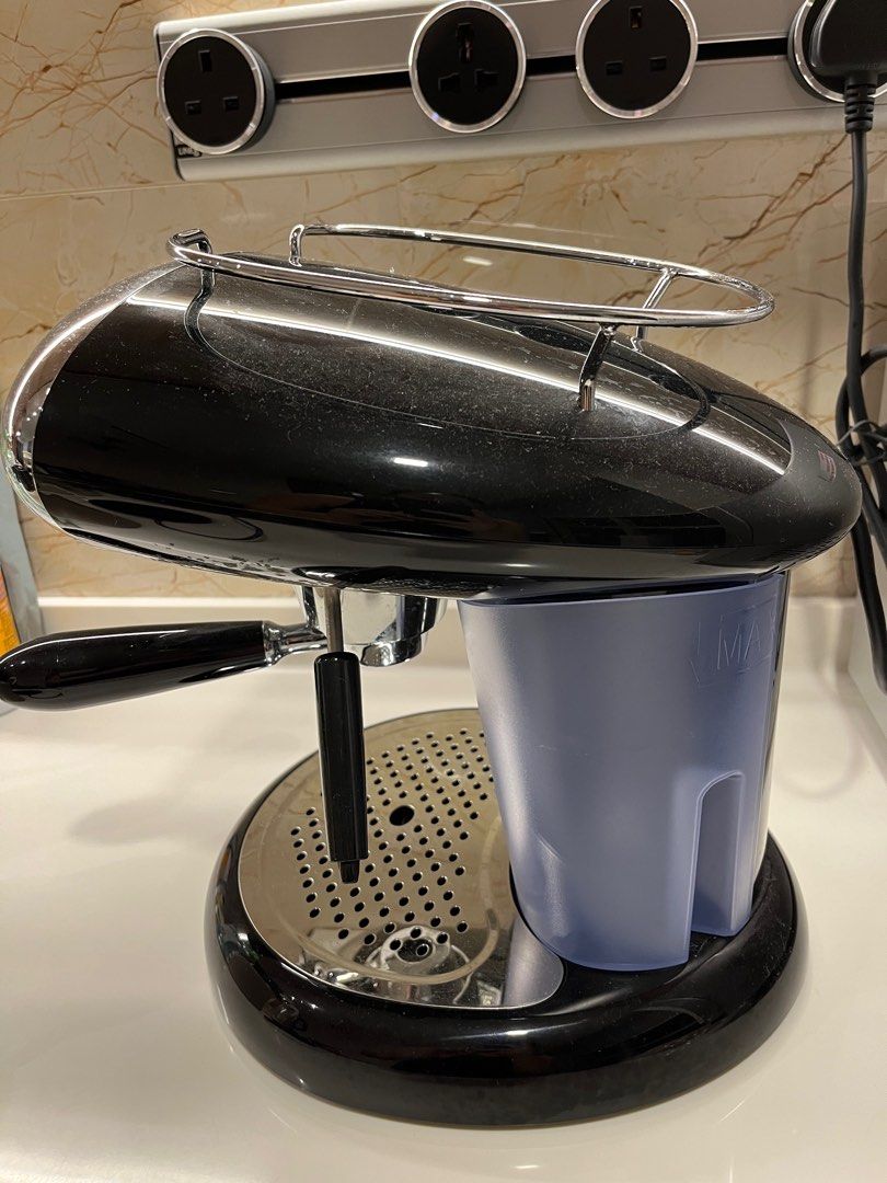 illy iperEspresso Machine x7.1 black, TV & Home Appliances, Kitchen