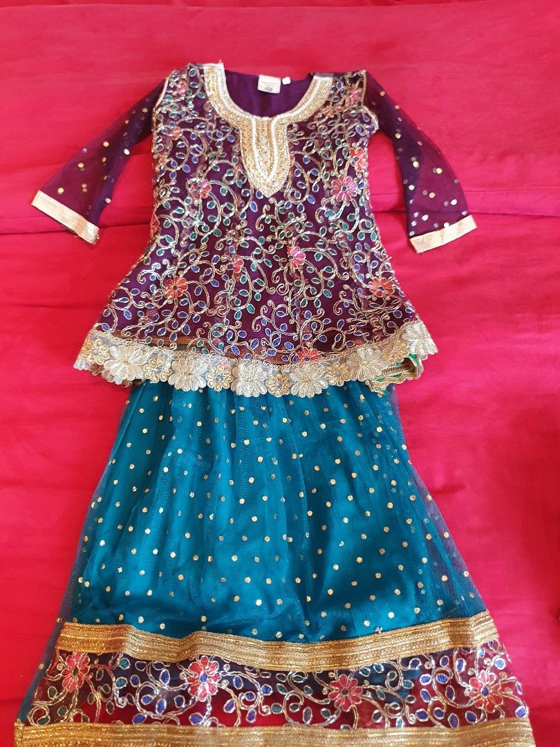 Buy Astha Narang White Main Material Embellished Silk Kurta Lehenga Set  Online | Aza Fashions | Kurta lehenga, Lehenga, Aza fashion