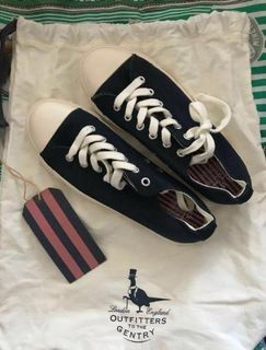 Jack Wills Canvas shoes AU 7 comes with that bag & tag