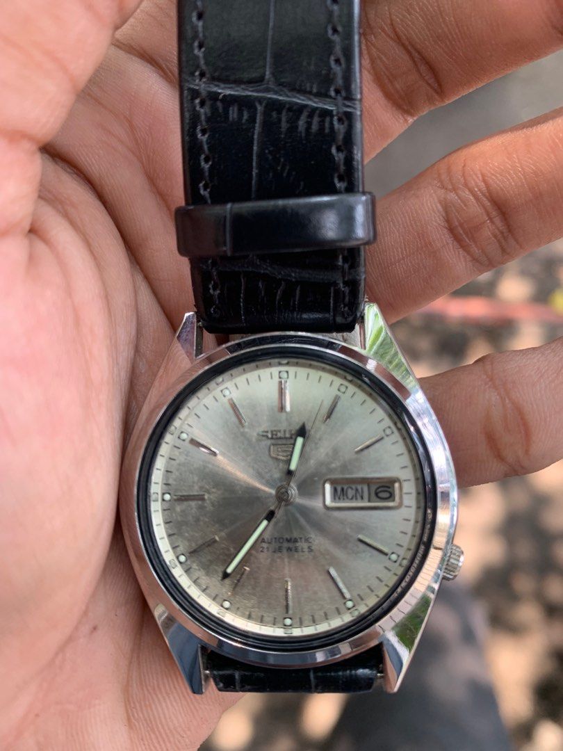 Jam top seiko second