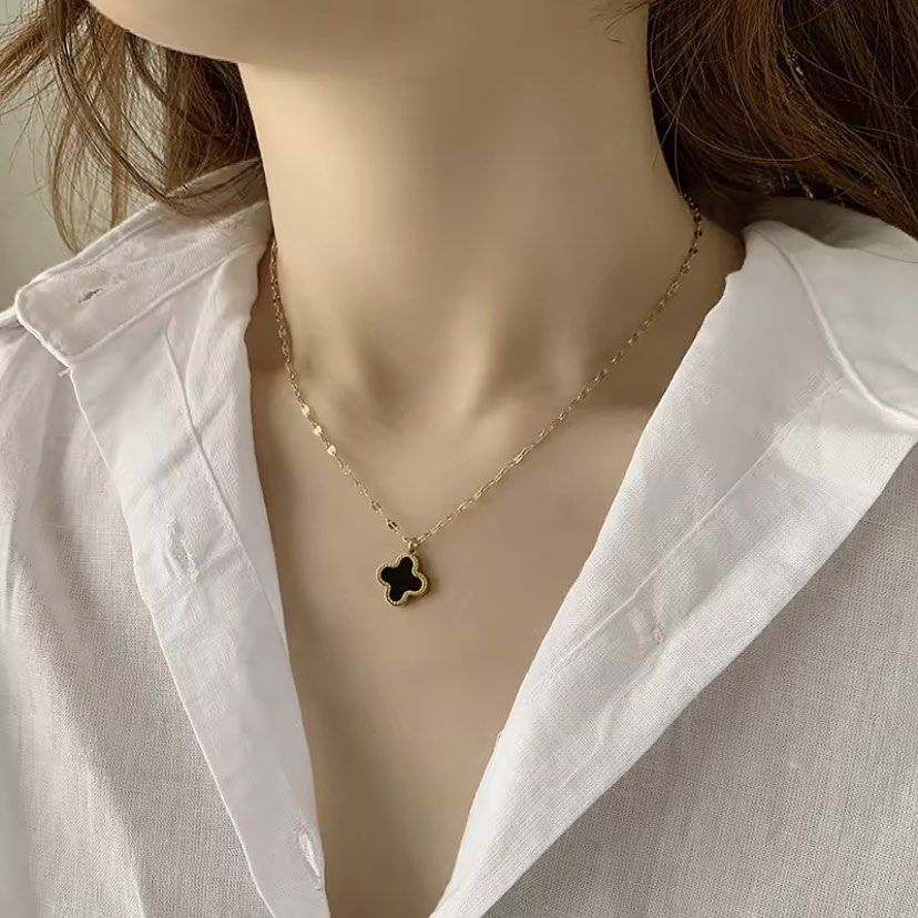 Four leaf clover necklace luxury brand deals
