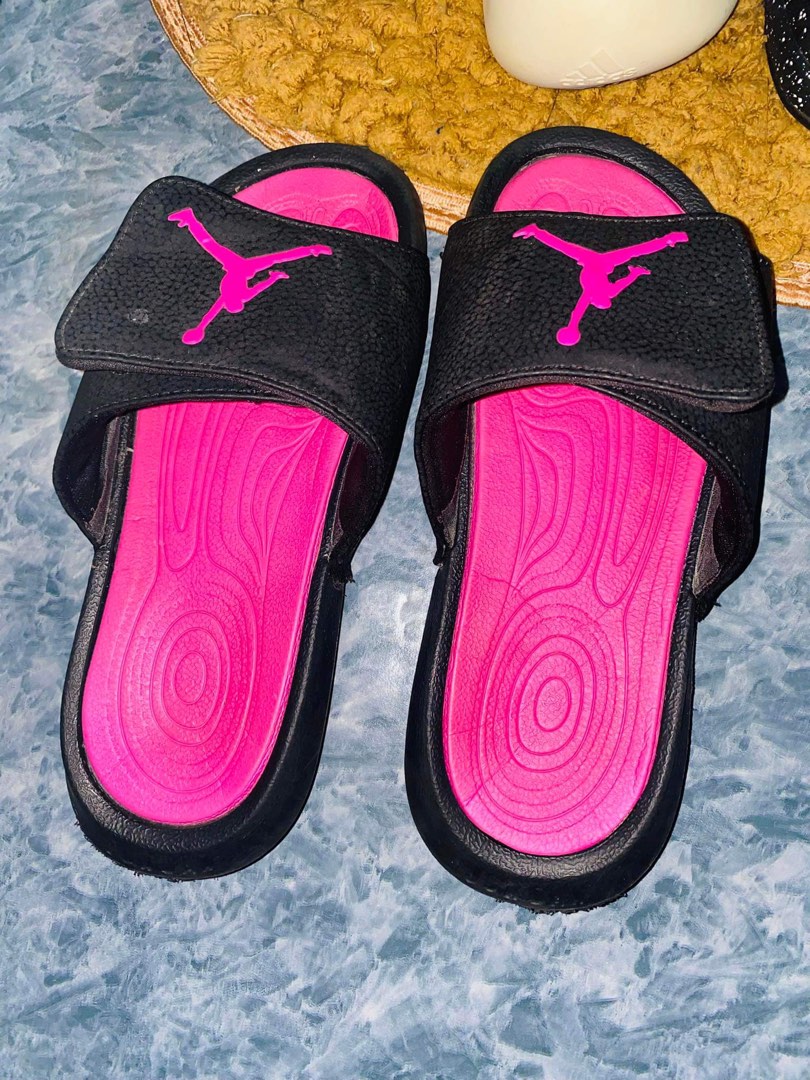 Jordan slides, Women's Fashion, Footwear, Slippers and slides on Carousell