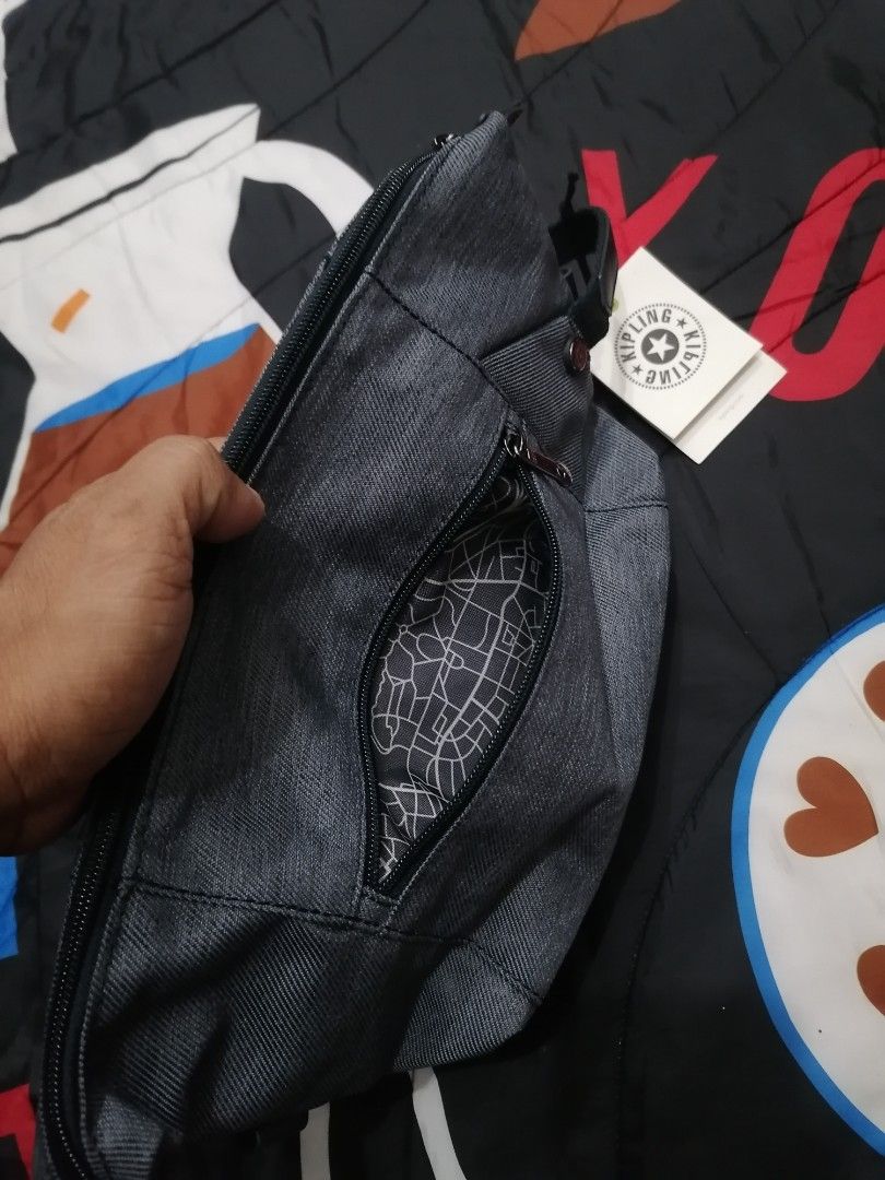 Kipling aiden hot sale toiletry bag