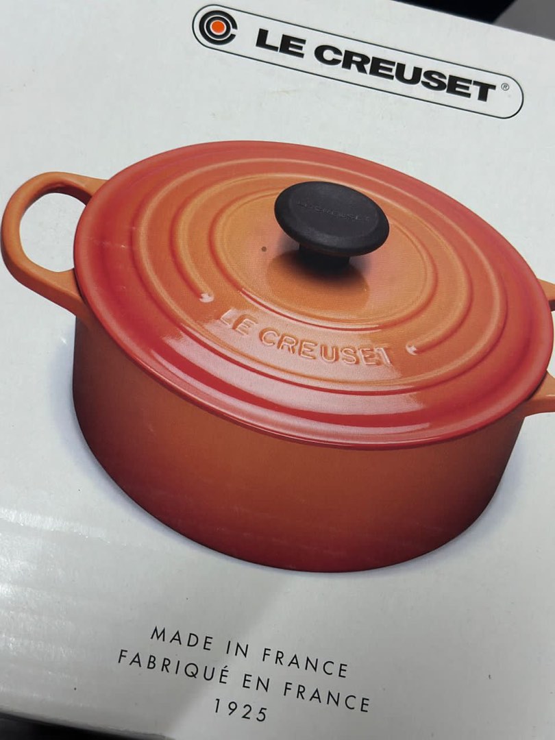 Le Creuset Dune Almond Cooking Pot, Furniture & Home Living