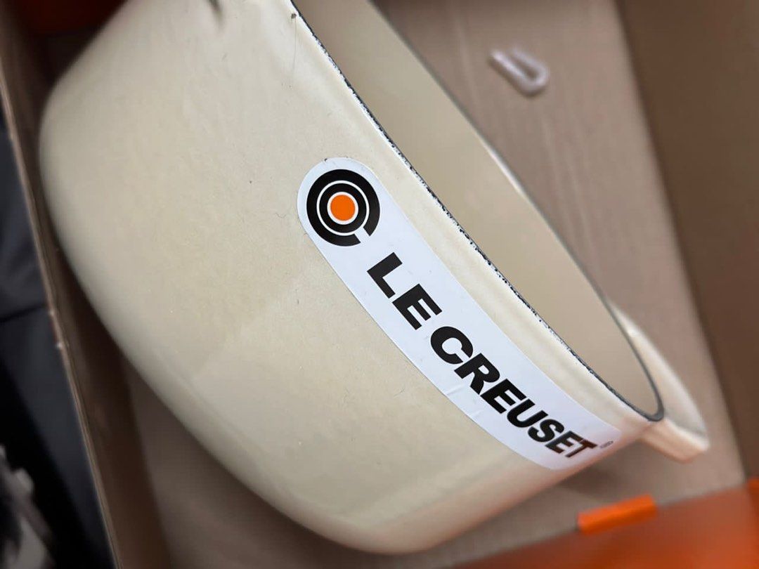 Le Creuset Dune Almond Cooking Pot, Furniture & Home Living