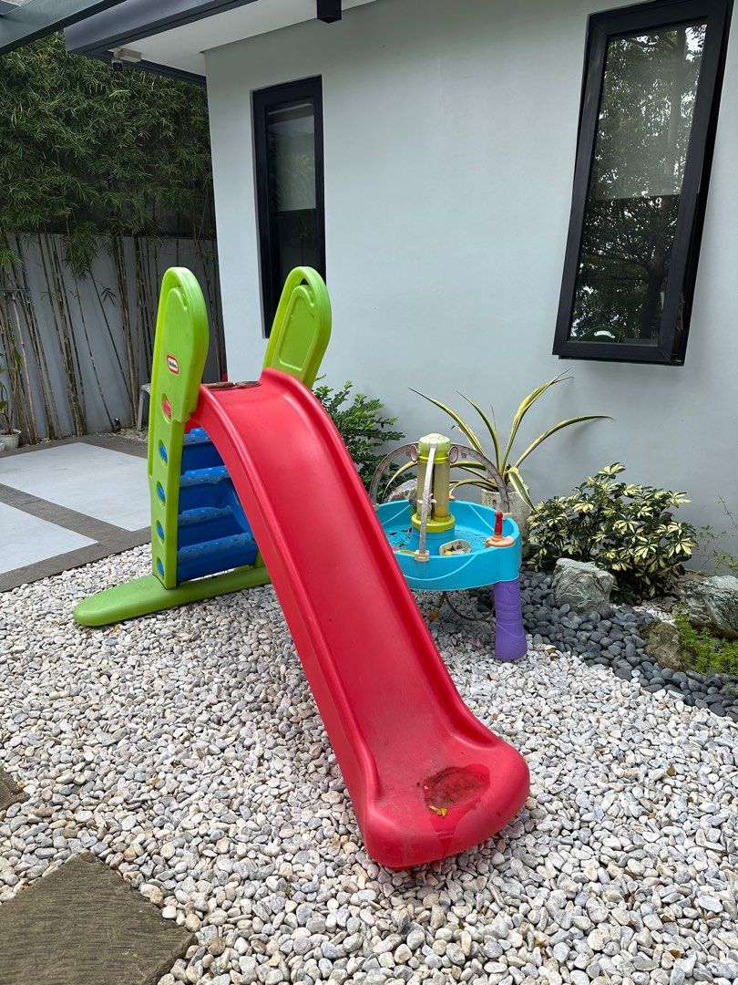 Little tikes giant slide 5ft height, Babies & Kids, Infant Playtime on